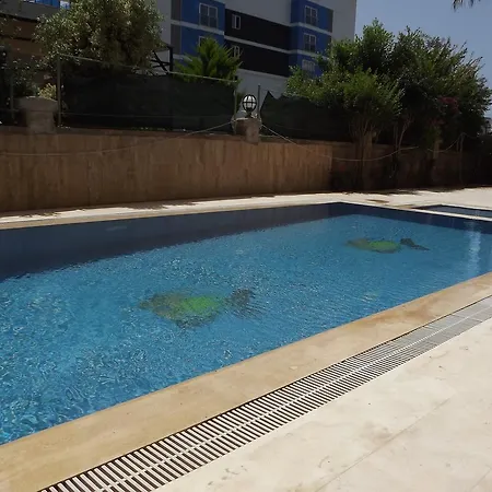 Mahmutlar Haus Apartamento *